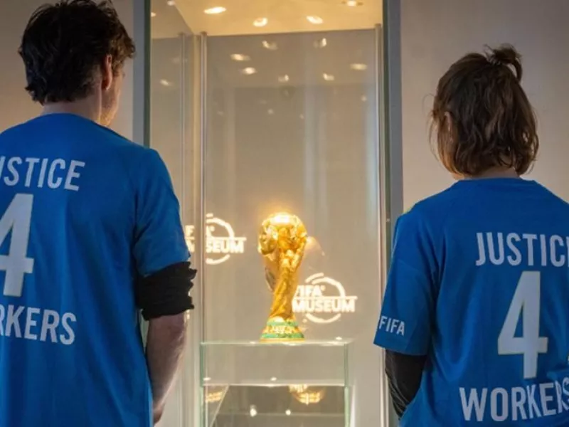 Αίτημα με 1 εκατ. υπογραφές απαιτεί από τη FIFA αποζημιώσεις για εργαζόμενους και θύματα στο Κατάρ