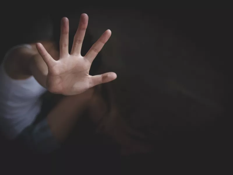 βιασμος σεξουαλική κακοποιηση 
