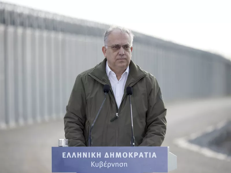 Τάκης