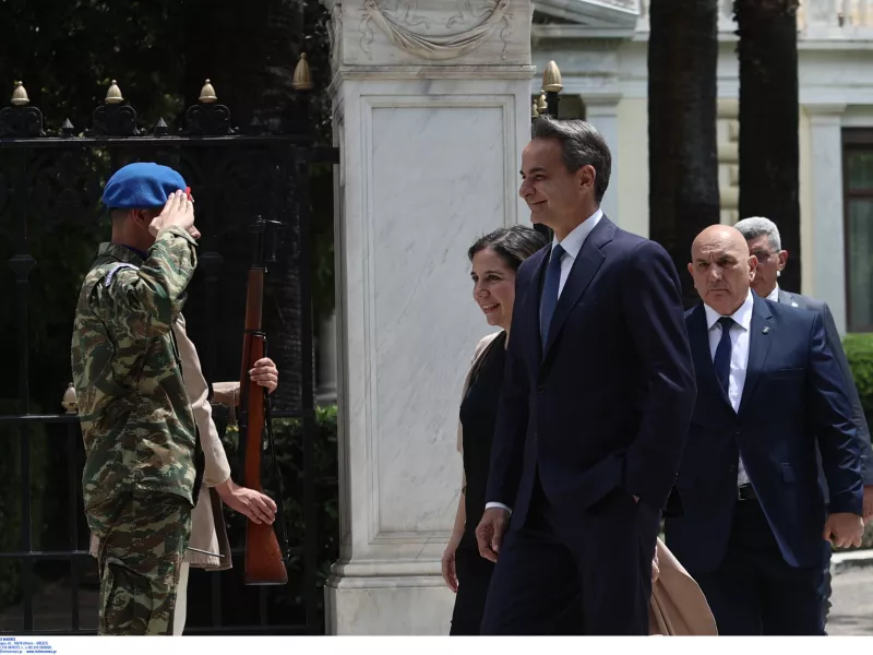 Τηλεφώνημα Μητσοτάκη σε Τσίπρα