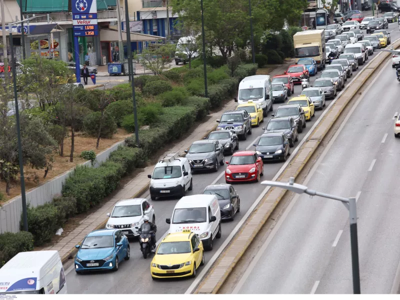 Θεσσαλονίκη: Μεγάλες καθυστερήσεις στα διόδια των Μαλγάρων ενόψει Δεκαπενταύγουστου