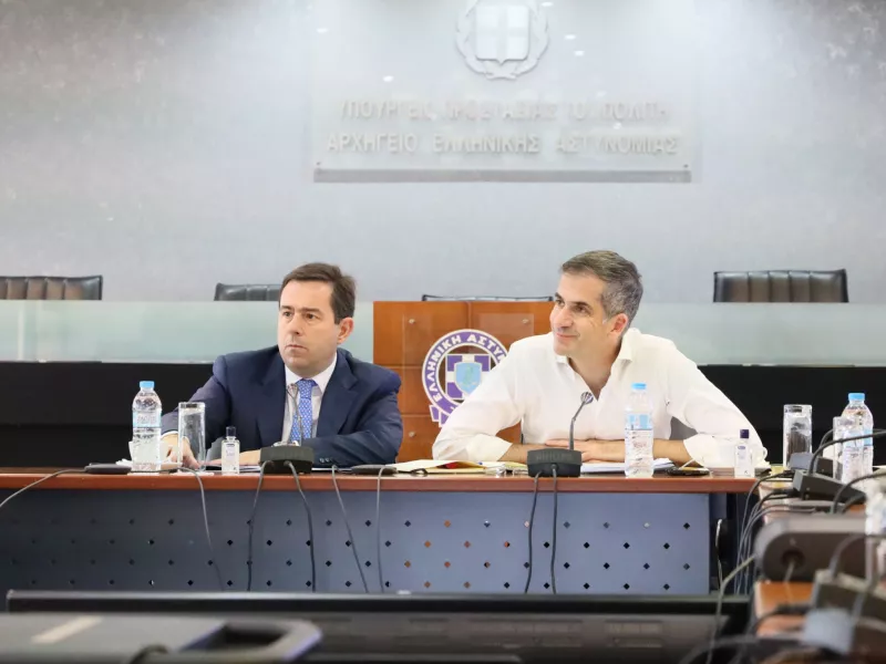 Συνάντηση Νότη Μηταράκη και Κώστα Μπακογιάννη: Ενίσχυση της ασφάλειας στον Δήμο Αθηναίων και η χάραξη κοινής γραμμής συνεργασίας μεταξύ της ΕΛ.ΑΣ.