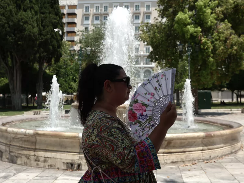 Έκτακτη ενημέρωση για τον καύσωνα από το υπουργείο Υγείας την Πέμπτη στις 11 πμ