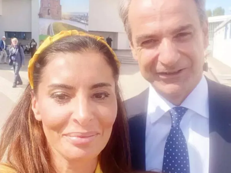 σέλφι με Μητσοτάκη