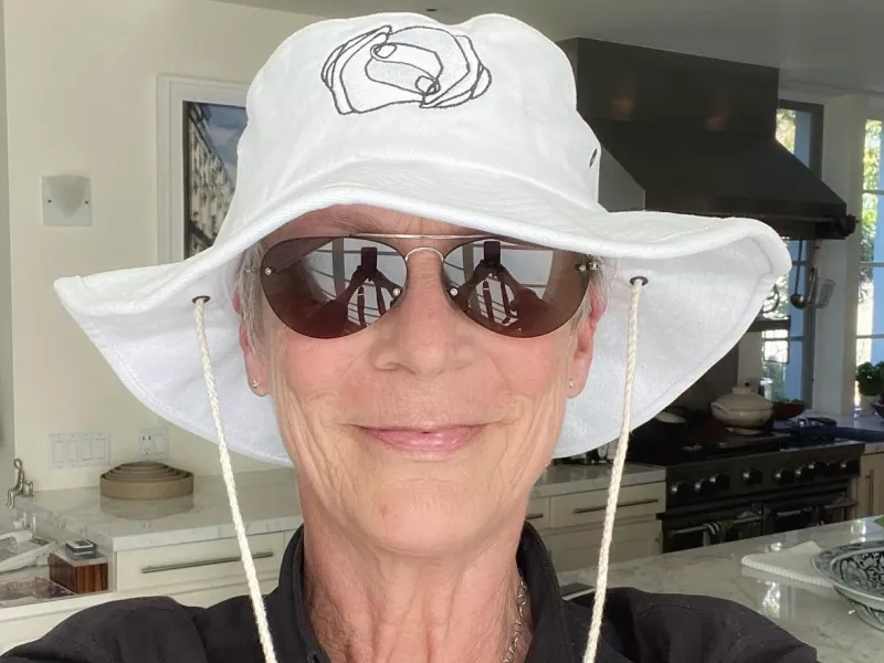 H Jamie Lee Curtis