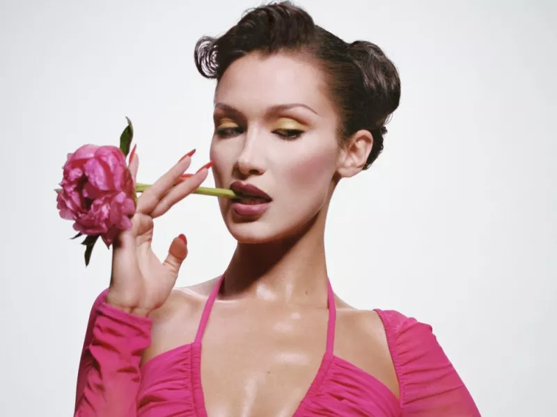 Η Bella Hadid για τη «μάχη» της με τη νόσο του Lyme: Θα επιστρέψω όταν θα είμαι έτοιμη