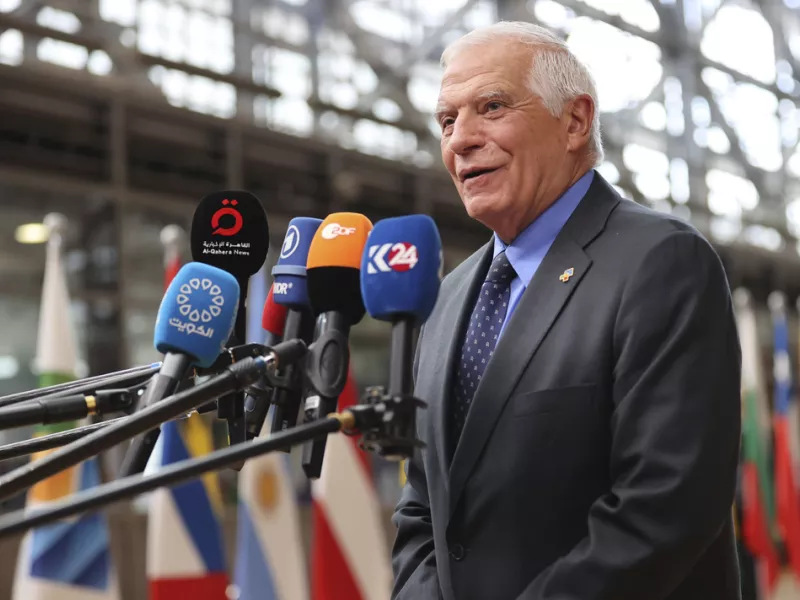Ο Μπορέλ καταδικάζει τα ρωσικά πλήγματα στην Ουκρανία