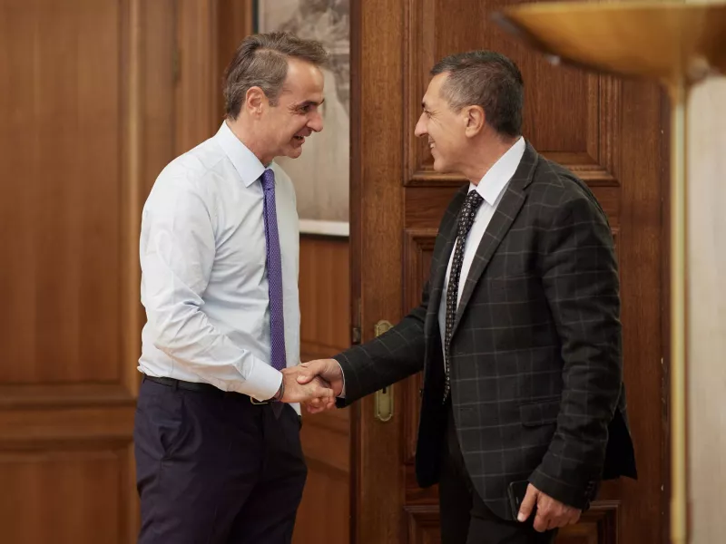 μητσοτακης κουρετας