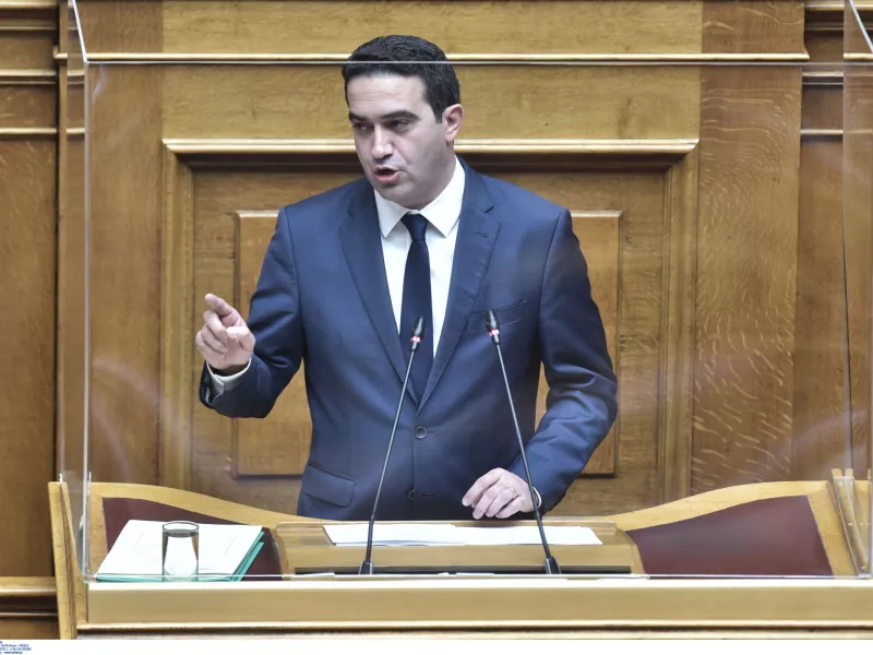 Βουλή: Αντιπαράθεση ΝΔ και ΠΑΣΟΚ για τις δηλώσεις Άδωνι 