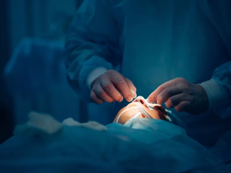 Cosmetic surgery 