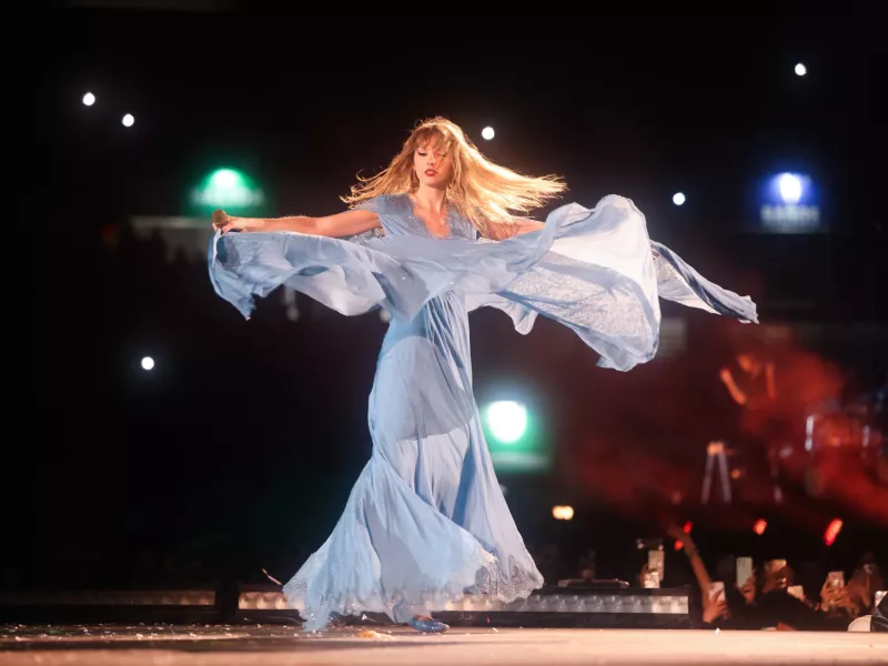 Η Taylor Swift