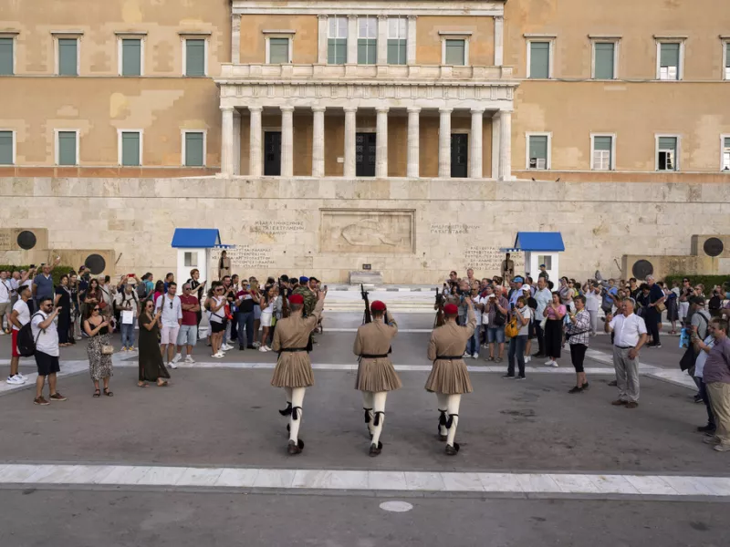 ΤτΕ: Αυξήθηκαν κατά 5,4% οι ταξιδιωτικές εισπράξεις το 2024
