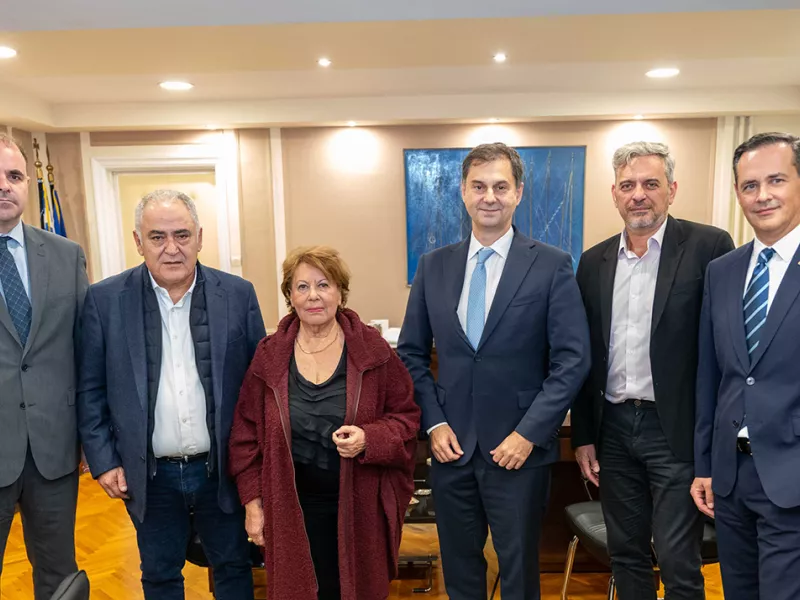 Θεοχάρης 