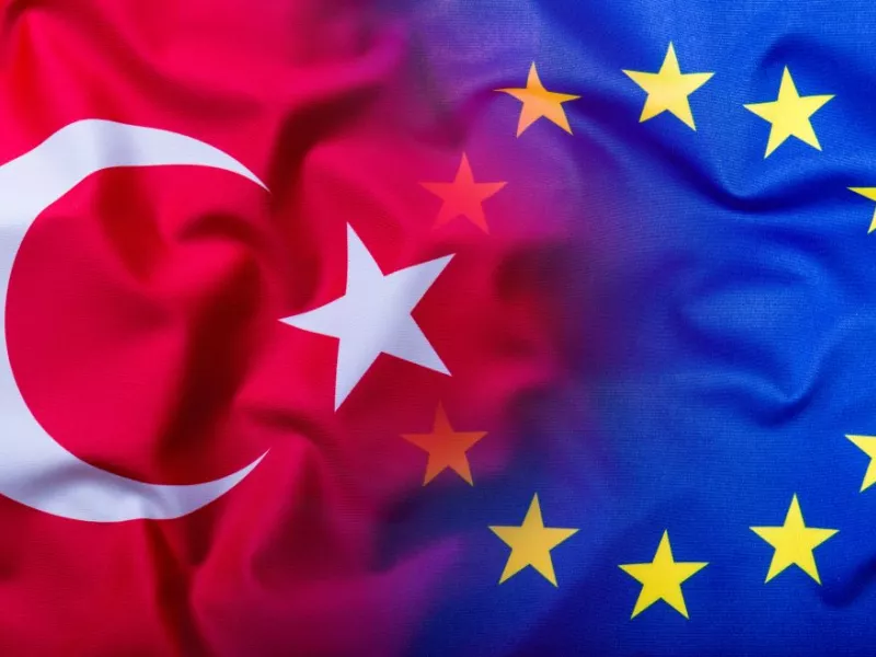 Τουρκία: Στόχος η πλήρης ένταξη σε ΕΕ δηλώνει ο Οζέλ