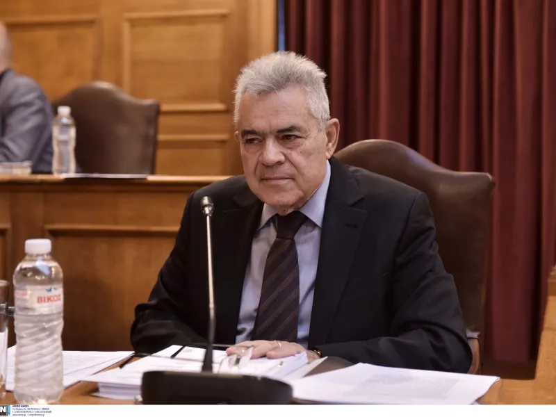 Μαντέλης