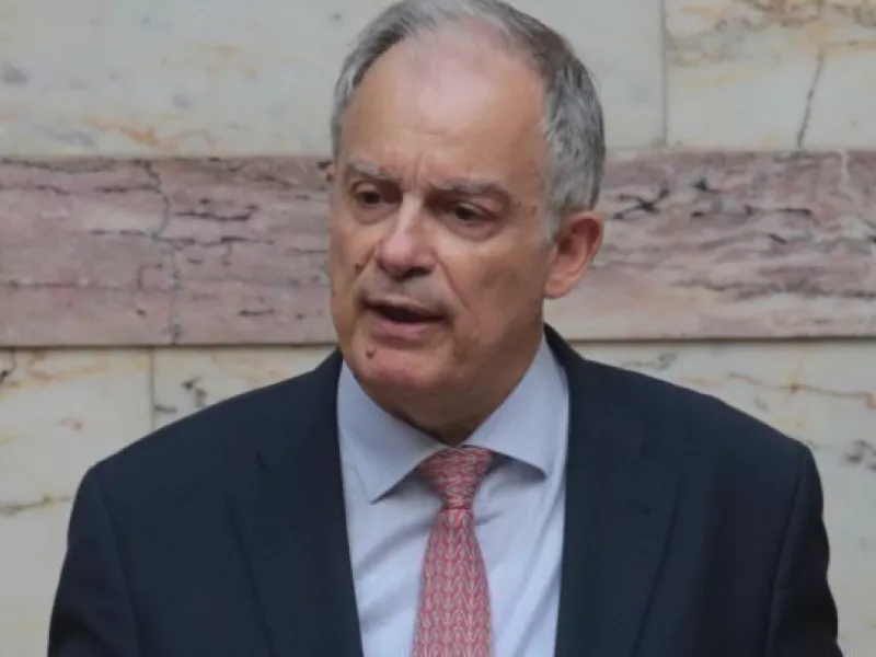Ο πρόεδρος της Βουλής καταδίκασε τη βία κατά των βουλευτών