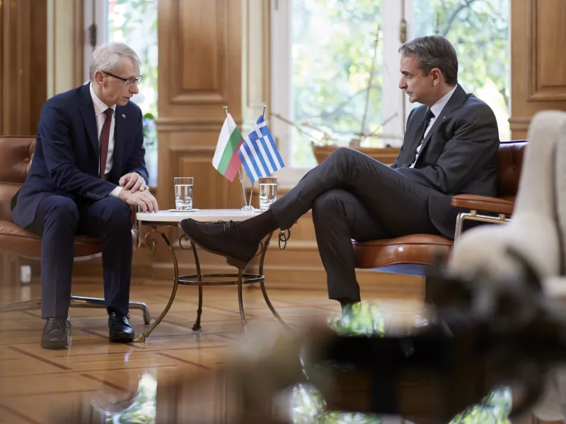Μητσοτάκης_Ντενκοφ