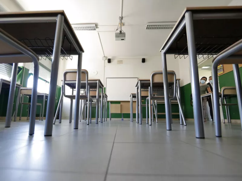 ΕΟΔΥ για το περιστατικό εγκεφαλίτιδας σε ΕΠΑΛ – Σοβαρή η κατάσταση του παιδιού 
