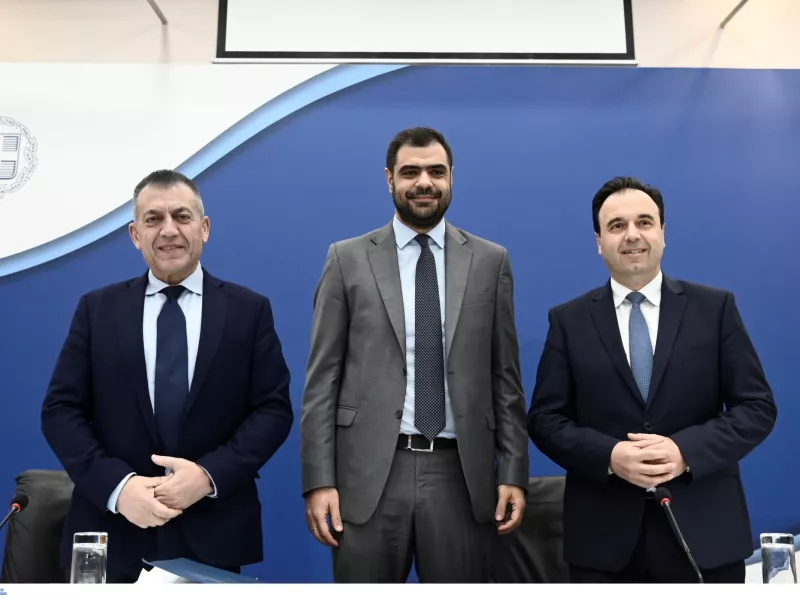 Βρούτσης
