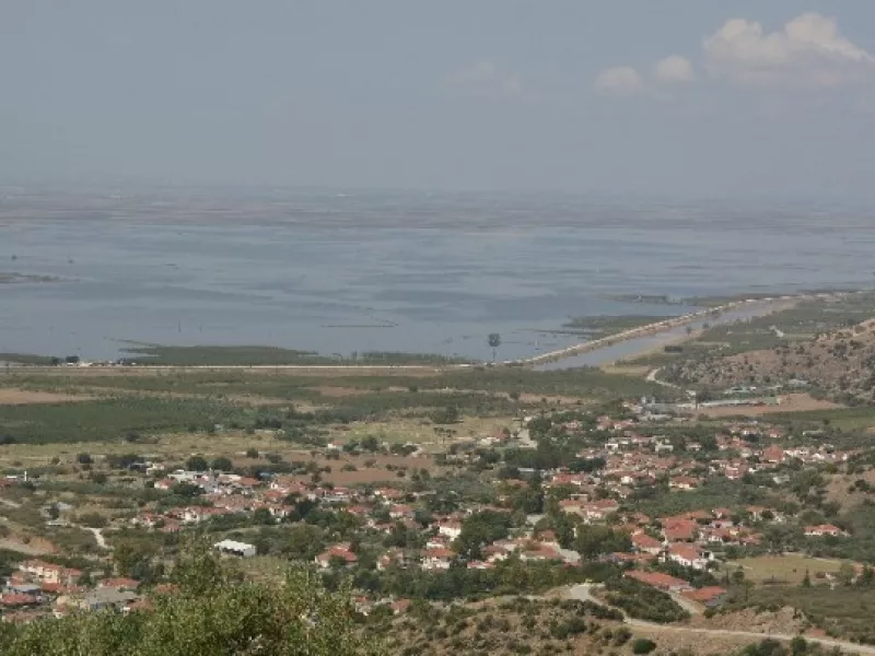 Κρατική αρωγή σε επιχειρήσεις και αγρότες για τις πλημμύρες
