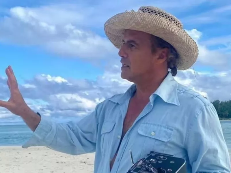 Billy Zane: Η απίστευτη μεταμόρφωσή του σε Μάρλον Μπράντο