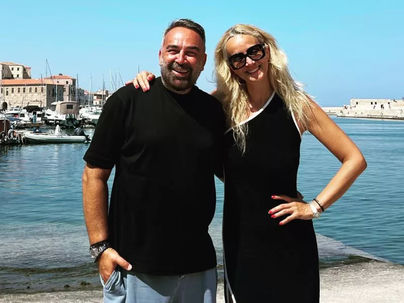 Στήριξη Γκουντάρα στη σύζυγό του Ναταλί Κάκκαβα