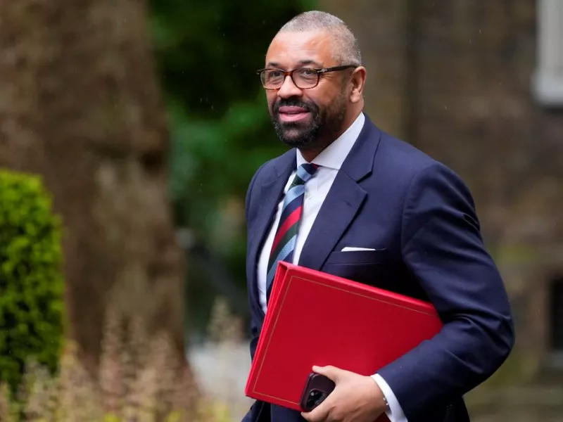 Τζέιμς Κλέβερλι (James Cleverly)