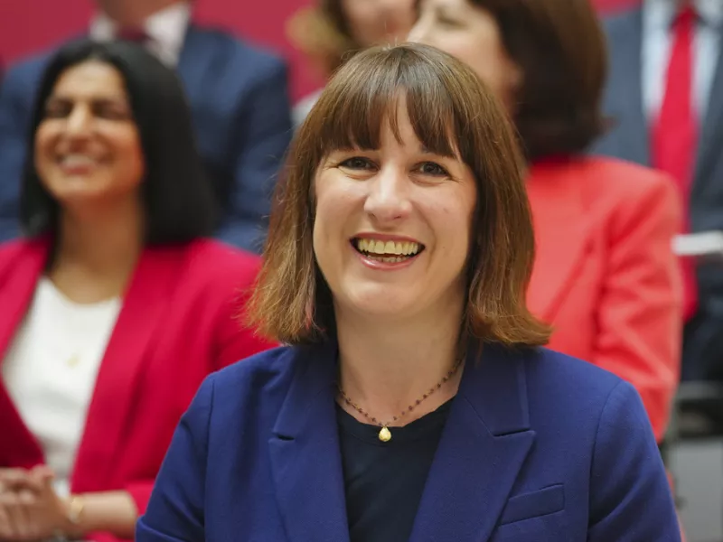 Rachel Reeves: Η πρώτη γυναίκα επικεφαλής των Οικονομικών του Ηνωμένου Βασιλείου