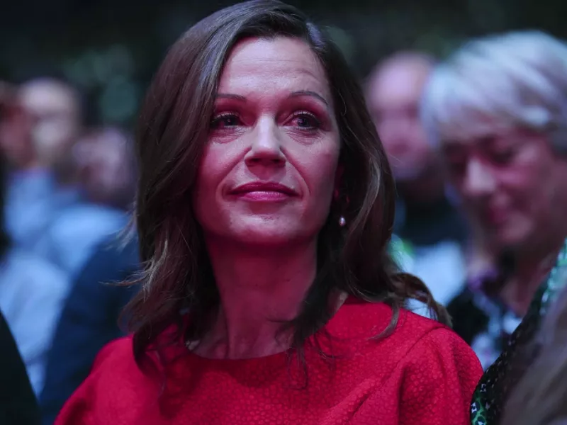 Victoria Starmer: Ποια είναι η νέα πρώτη κυρία της Βρετανίας