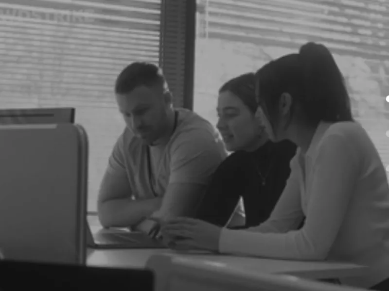 «Δεν είναι κυβερνοεπίθεση»: Καθησυχάζει η CrowdStrike για το πρόβλημα που «έριξε» τα δίκτυα παγκοσμίως 