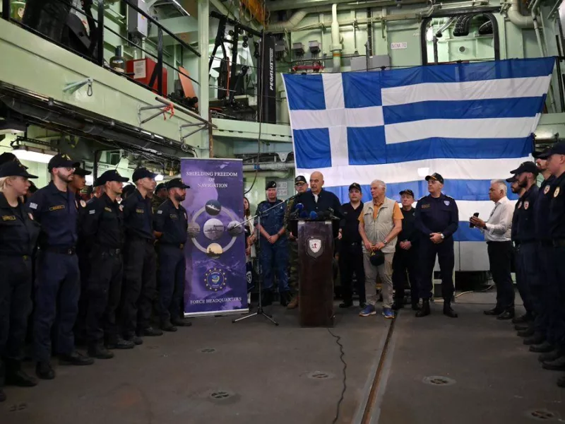 Δενδιας φρεγατα ΨΑΡΑ
