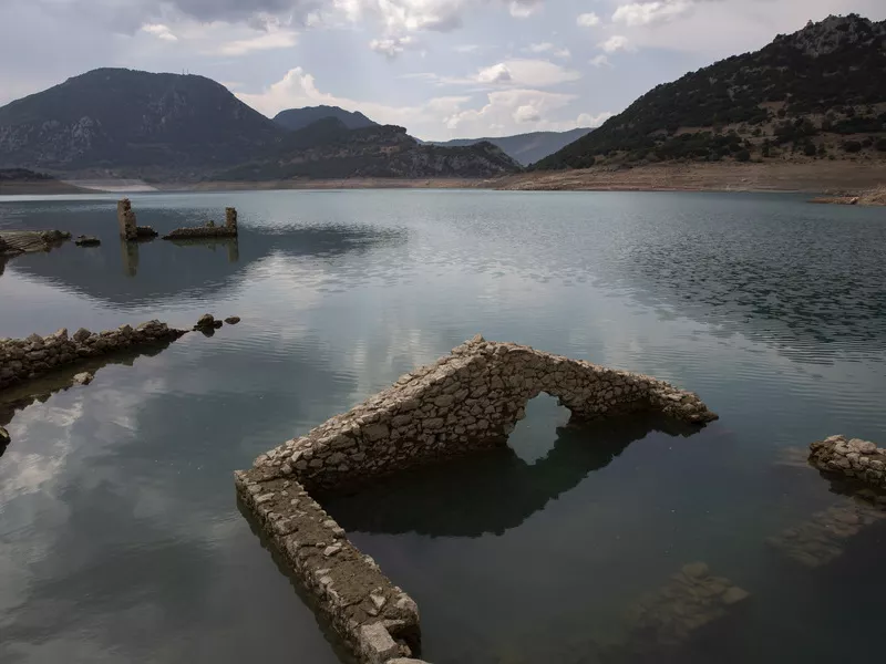 Μόρνος