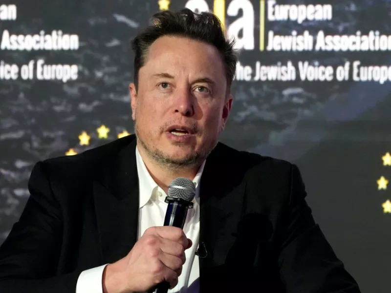 Μασκ Καντίροφ Tesla