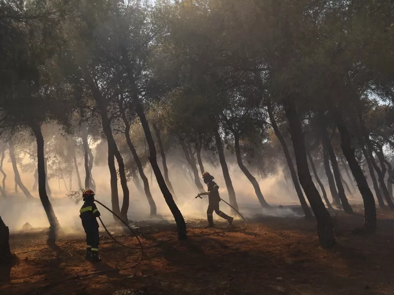 Λίγο πριν τη μια εστάλη μήνυμα από το 112 στους κατοίκους του Μαραθώνα να είναι σε ετοιμότητα