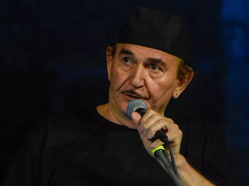 Ο Παύλος Κοντογιαννίδης ξέσπασε on air: «Να πούμε ότι είμαστε χαρούμενοι επειδή σώσαμε το σπίτι;»
