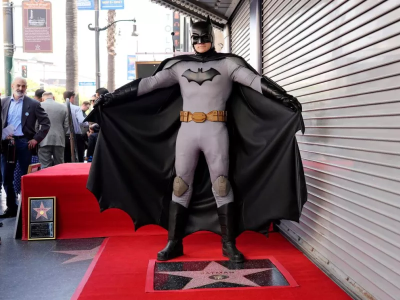 Batman: Ο πρώτος υπερήρωας που αποκτά αστέρι στη Λεωφόρο της Δόξας - Βίντεο 