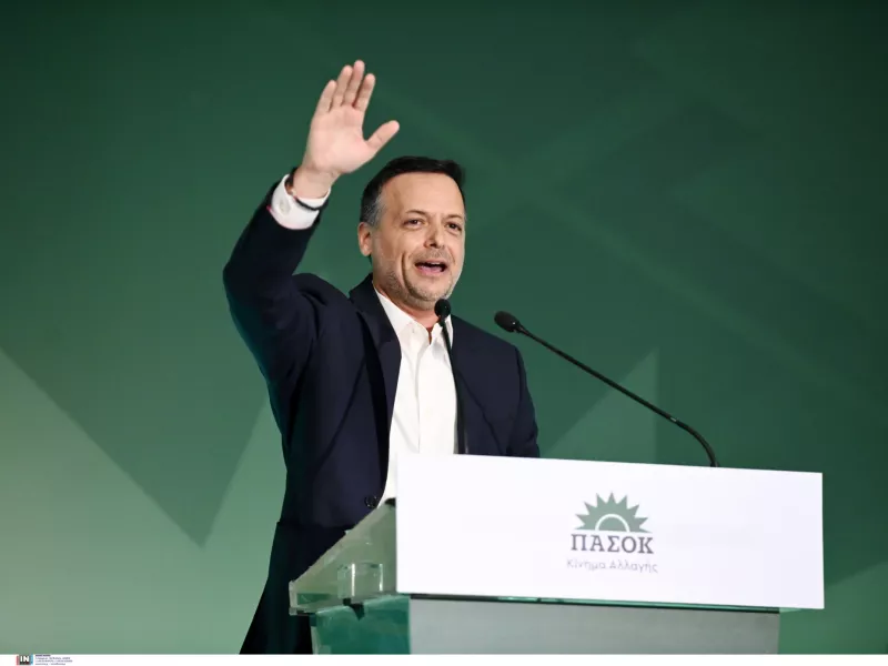 Εκλογές ΠΑΣΟΚ- Xάρης Δούκας: Zητά παράταση μετά τις 7 στην ψηφοφορία