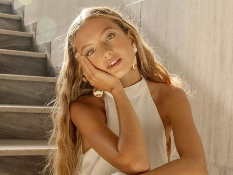 No makeup makeup: Πώς θα πετύχεις το πιο τέλειο φυσικό μακιγιάζ