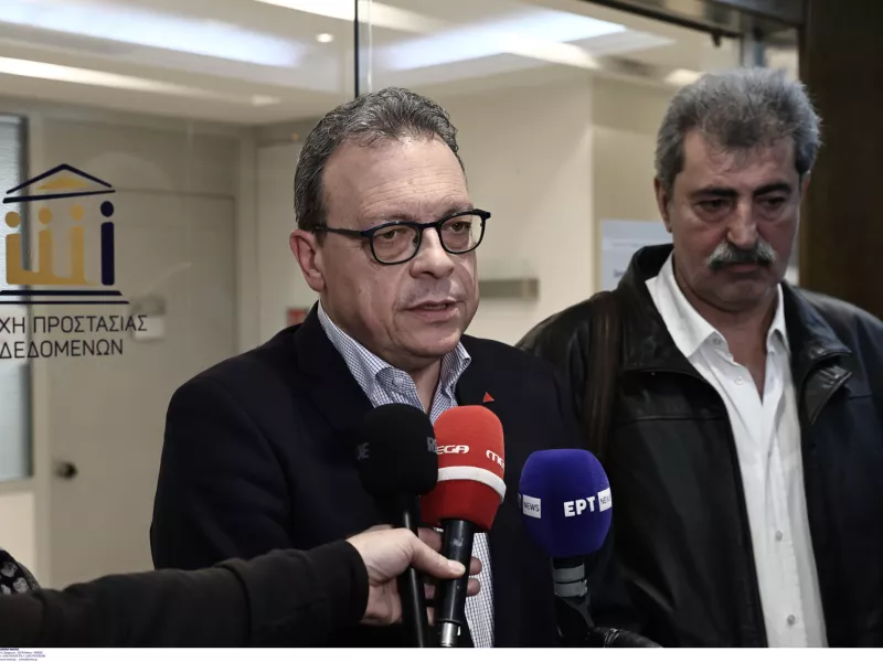 Φάμελλος, Πολάκης