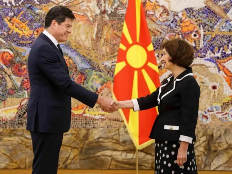 Νέος επικεφαλής της διπλωματικής αντιπροσωπείας ΕΕ στα Σκόπια ο Μιχάλης Ρόκας