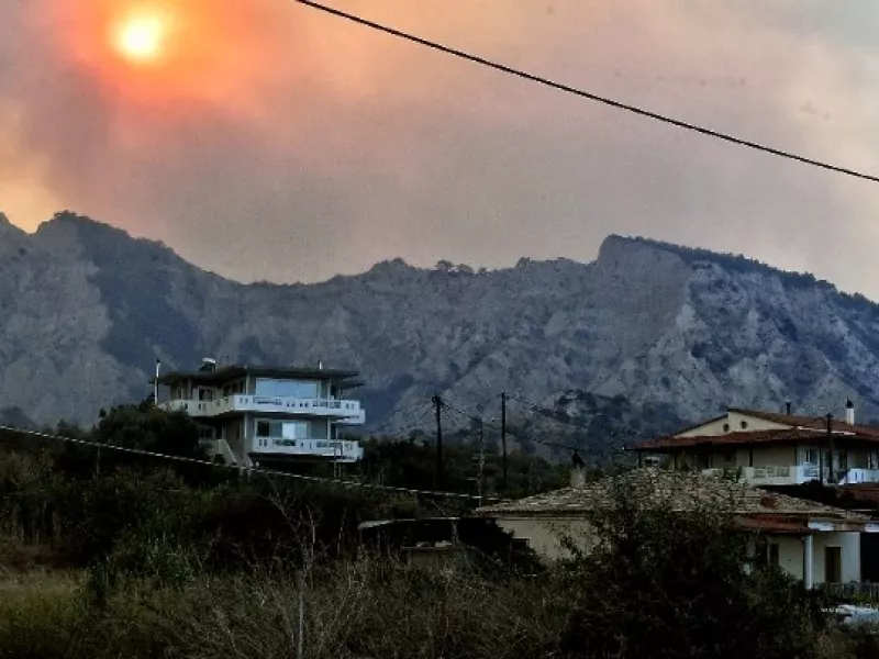 Φωτιά στην Κορινθία