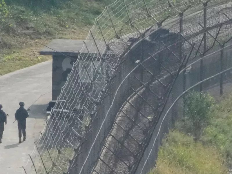 Νότια Κορέα: Η Βόρεια Κορέα ετοιμάζεται να ανατινάξει συνοριακούς δρόμους