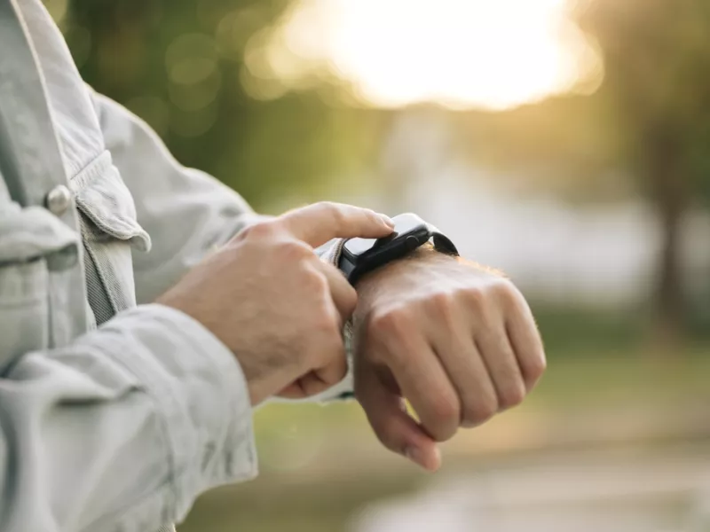 Συνεχίζεται η ανάπτυξη των πωλήσεων wearable συσκευών