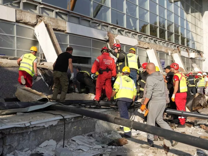 Σερβία: Συνελήφθη τέως υπουργός για πολύνεκρη κατάρρευση οροφής σε σιδηροδρομικό σταθμό 
