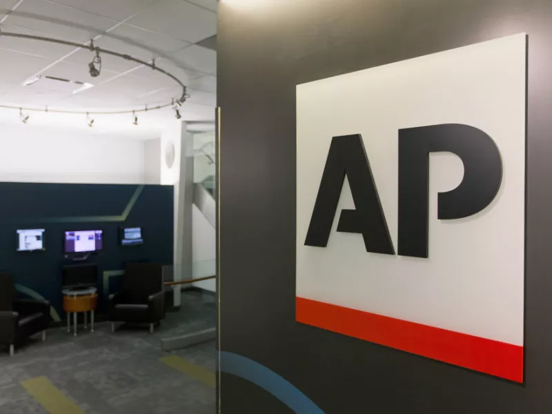 Απαγορεύεται στο Associated Press η πρόσβαση σε Οβάλ Γραφείο και Air Force One