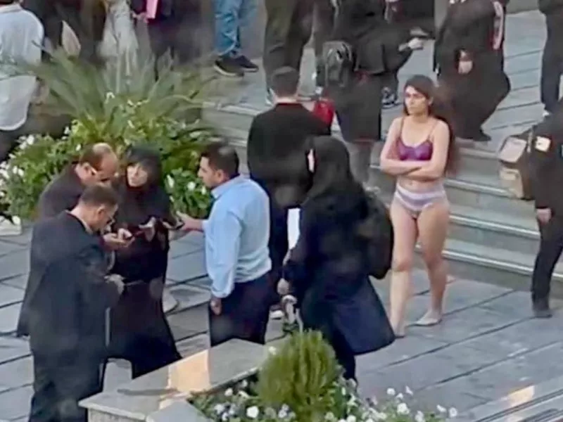 Ιράν - γυμνή φοιτήτρια: Παγκόσμιο κύμα συμπαράστασης στην Ahoo Daryaei