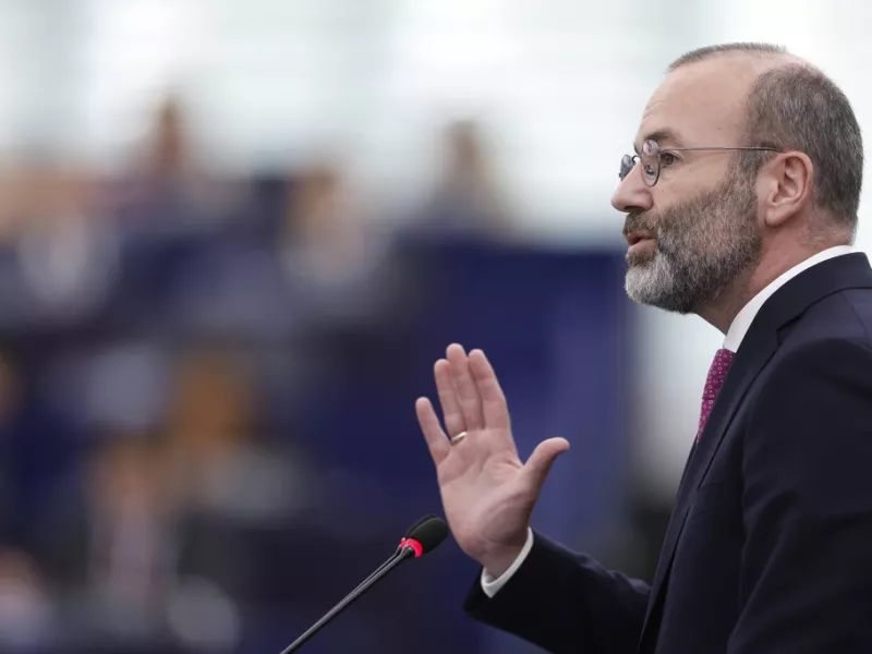 Επιστολή Μ. Βέμπερ σε Έντι Ράμα: «Δεν λάβατε μέτρα για να αποτρέψετε τη ντροπιαστική επίθεση κατά του Φρέντη Μπελέρη»