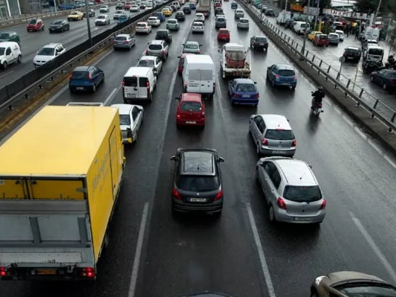 Τροχαίο στον Κηφισό – Προβλήματα και στα δύο ρεύματα 