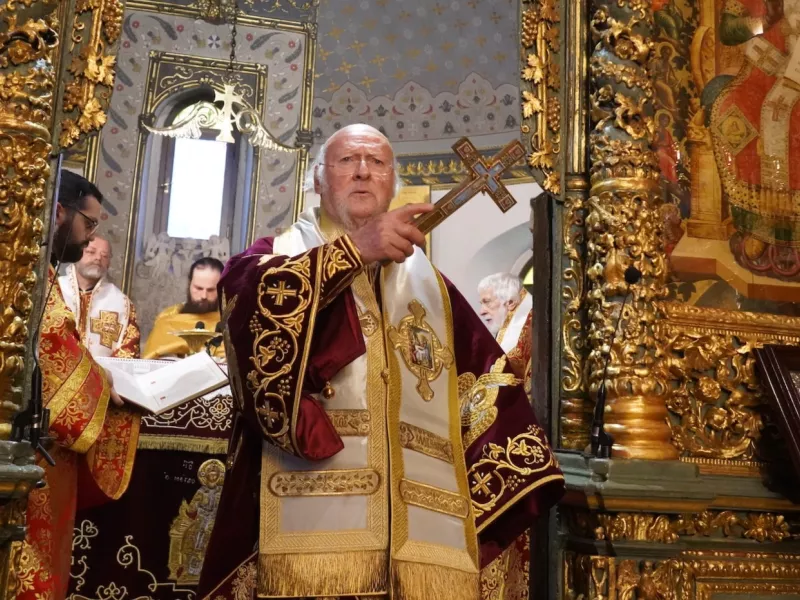 Οικουμενικός Πατριάρχης: Γιόρτασε τα Χριστούγεννα με μοναχικούς Έλληνες της Πόλης 