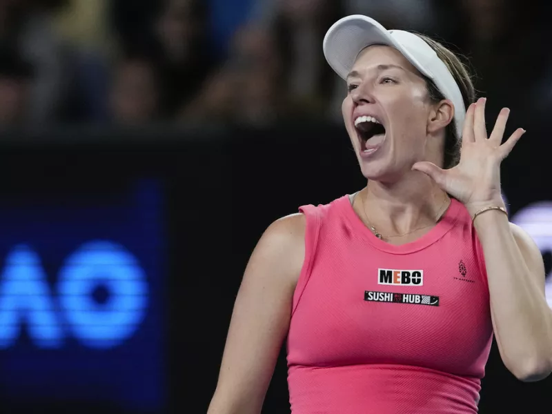 Danielle Collins- Australian Open: Φιλάκια και τσαλίμια στο κοινό που την έβριζε